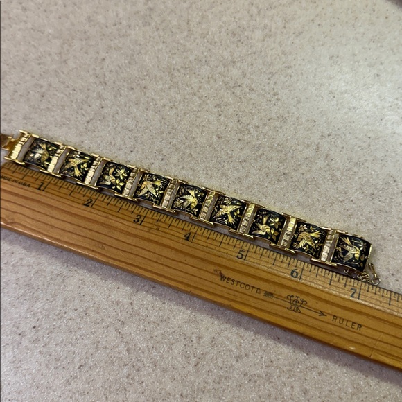 Bird bracelet. Gold tone with black and golden colored birds. - Picture 8 of 8